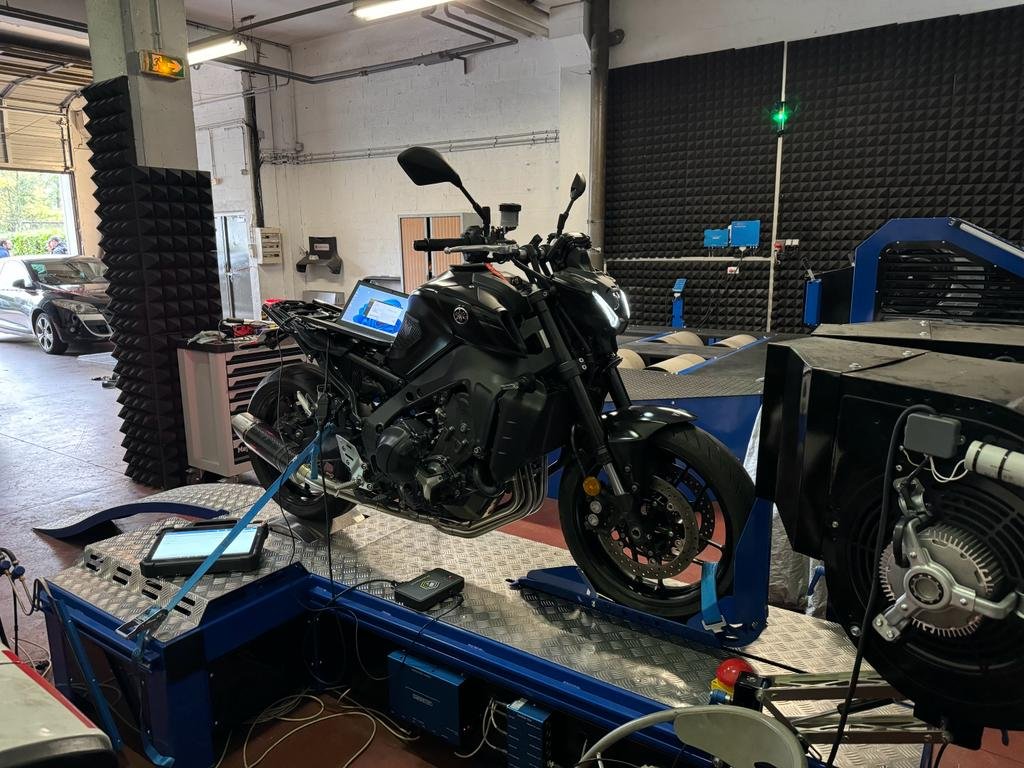 Débridage moto Yamaha MT-09 A2 reprogrammation moteur Paris France
