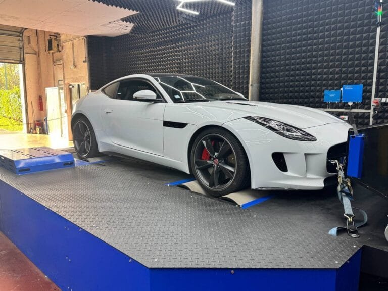 Jaguar F-type pour une déprogrammation moteur flexfuel